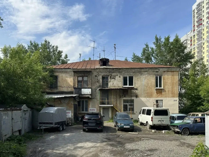 Нежилое помещение площадью 402,4 кв.м. и земельный участок с площадью 1 125 +/- 12 кв.м., расположенные по адресу: Российская Федерация, Свердловская область, г.Екатеринбург, ул. Начдива Васильева, 6